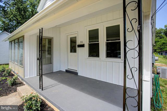 320 S PARK AVENUE, Mercersburg, PA 17236