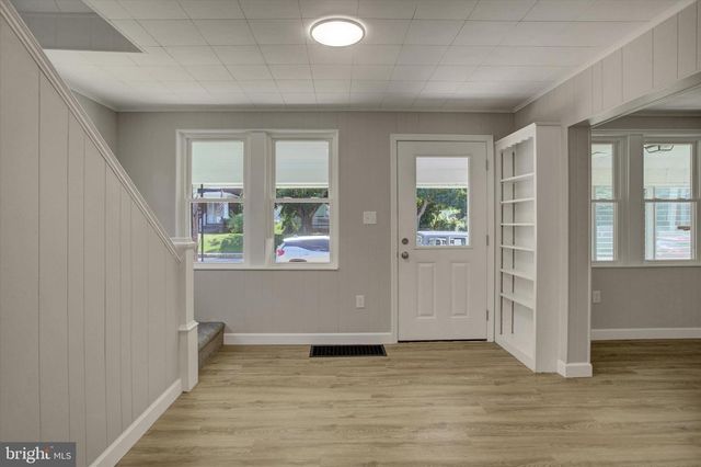 320 S PARK AVENUE, Mercersburg, PA 17236