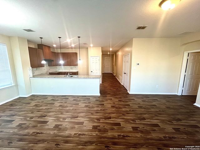 7534 Copper Cove, Converse, TX 78109