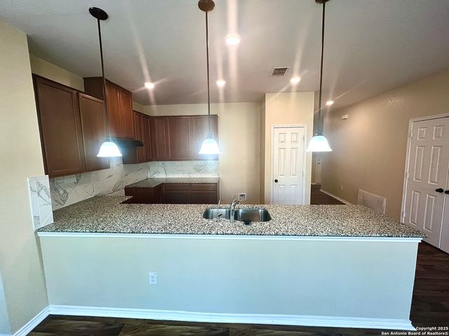 7534 Copper Cove, Converse, TX 78109