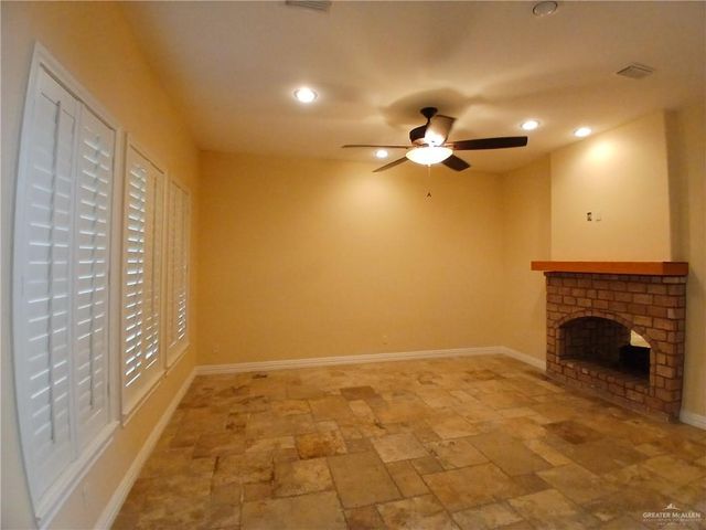 2423 W Hampton Avenue, Edinburg, TX 78539