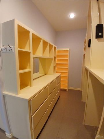 2423 W Hampton Avenue, Edinburg, TX 78539