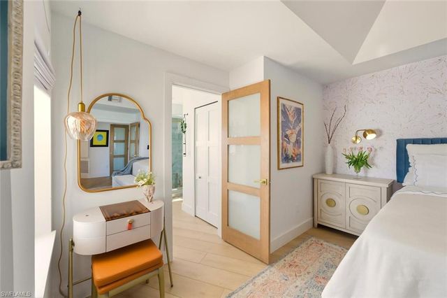 601 La Peninsula BLVD # 601, Naples, FL 34113