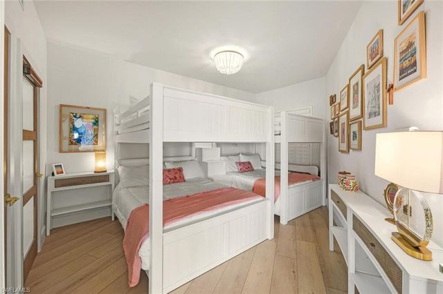 601 La Peninsula BLVD # 601, Naples, FL 34113