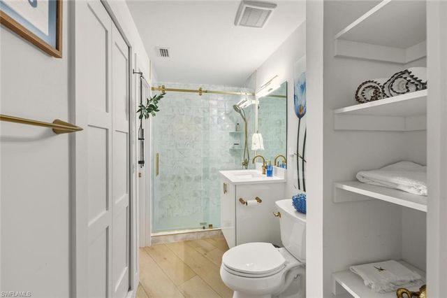 601 La Peninsula BLVD # 601, Naples, FL 34113