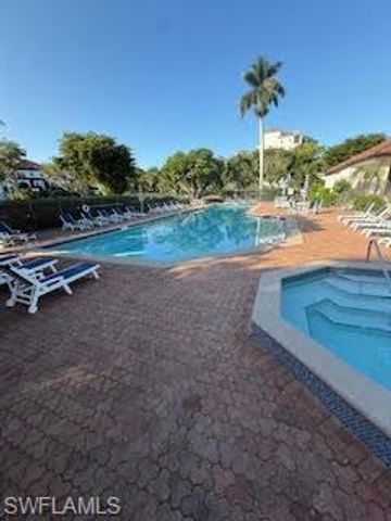 601 La Peninsula BLVD # 601, Naples, FL 34113