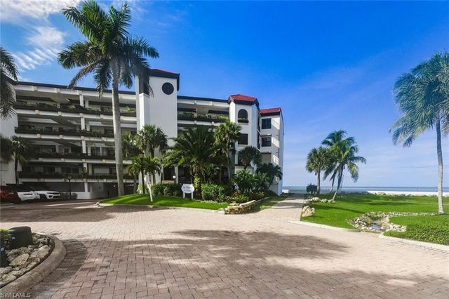 601 La Peninsula BLVD # 601, Naples, FL 34113