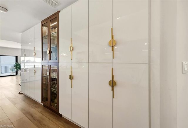 601 La Peninsula BLVD # 601, Naples, FL 34113