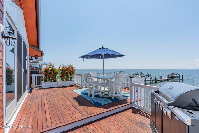 33 Rochester Drive, Brick, NJ 08723