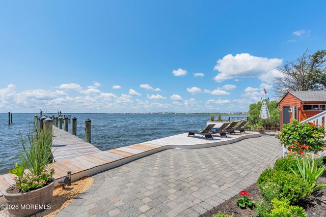33 Rochester Drive, Brick, NJ 08723