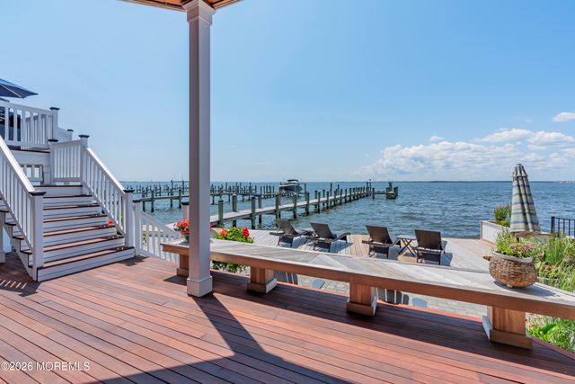 33 Rochester Drive, Brick, NJ 08723