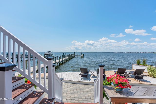 33 Rochester Drive, Brick, NJ 08723