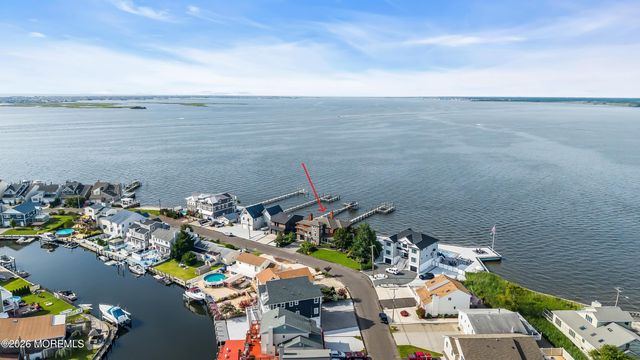 33 Rochester Drive, Brick, NJ 08723