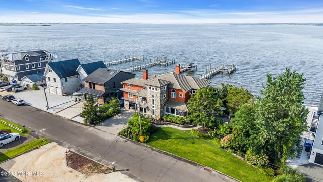 33 Rochester Drive, Brick, NJ 08723
