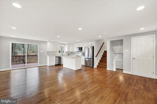 2240 BRIDLE PATH DR, Waldorf, MD 20601