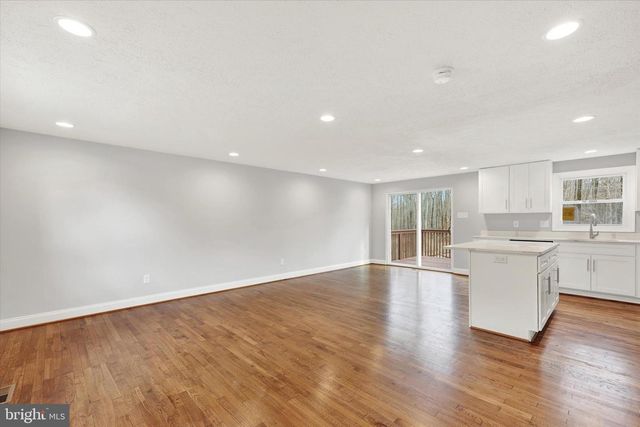 2240 BRIDLE PATH DR, Waldorf, MD 20601