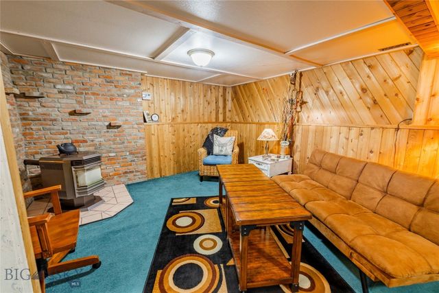 821 E 6th Street, Anaconda, MT 59711