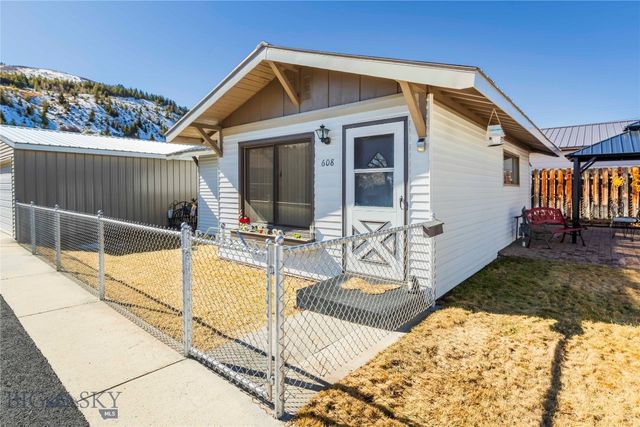 821 E 6th Street, Anaconda, MT 59711