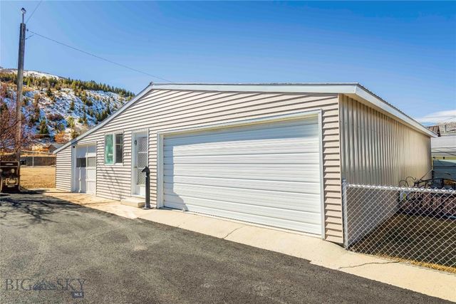 821 E 6th Street, Anaconda, MT 59711