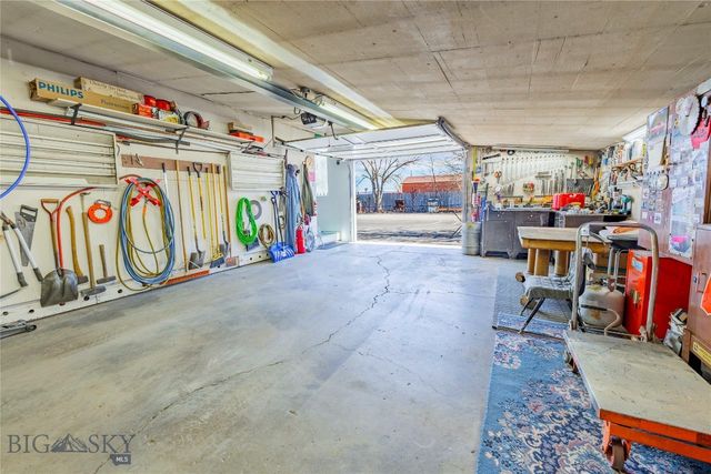 821 E 6th Street, Anaconda, MT 59711