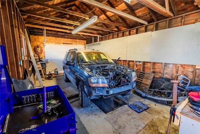 821 E 6th Street, Anaconda, MT 59711