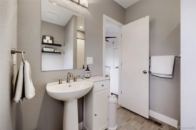 2805 W 52nd Avenue, Denver, CO 80221
