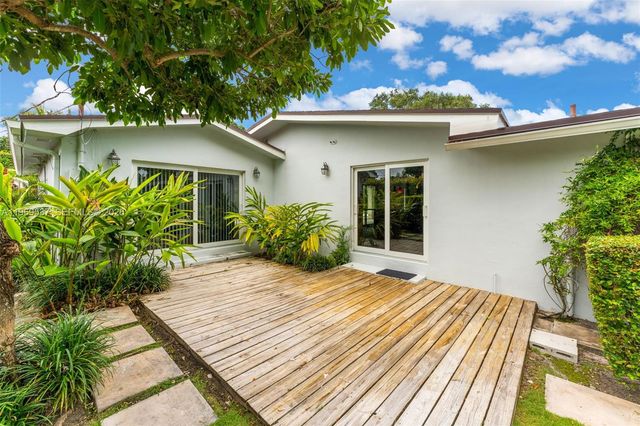 7451 SW 133rd St, Pinecrest, FL 33156