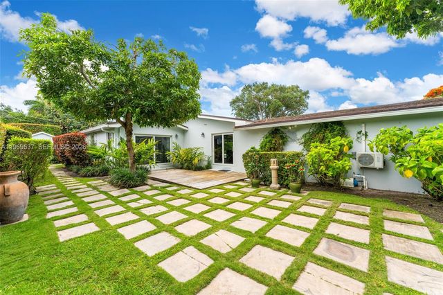 7451 SW 133rd St, Pinecrest, FL 33156