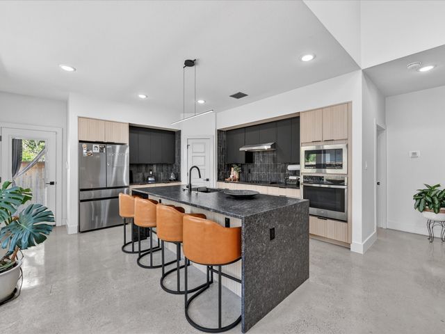 1941 Glenmore Avenue, Fort Worth, TX 76102