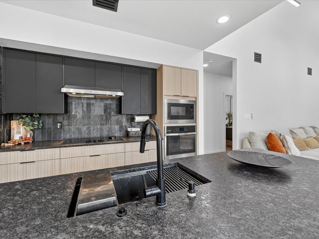 1941 Glenmore Avenue, Fort Worth, TX 76102