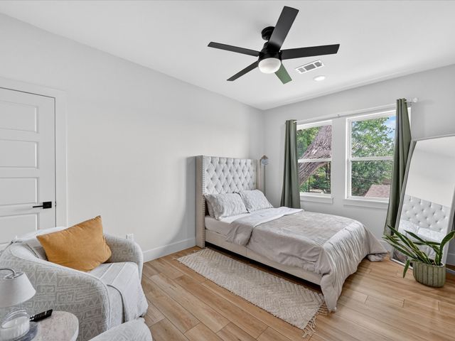 1941 Glenmore Avenue, Fort Worth, TX 76102