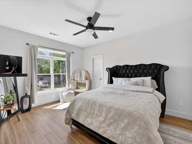 1941 Glenmore Avenue, Fort Worth, TX 76102