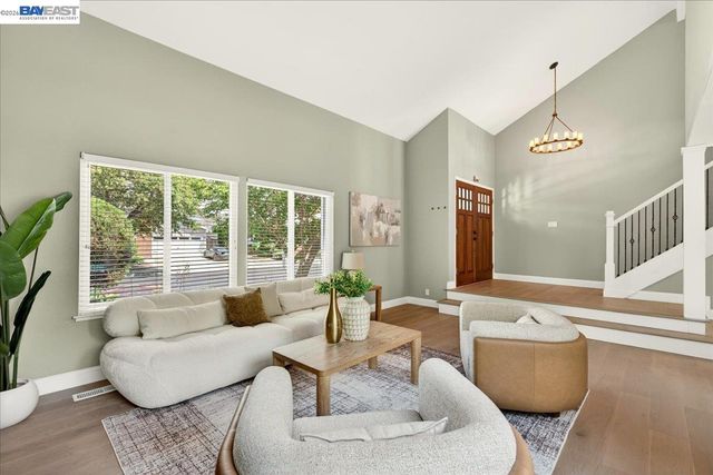 35345 Cheviot Ct, Newark, CA 94560