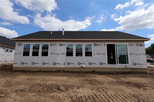 2452 Merriment Drive, Amherst, OH 44001