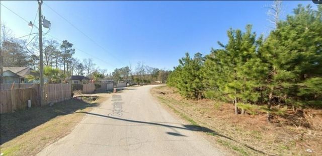 311 County Rd 3479, Cleveland, TX 77327