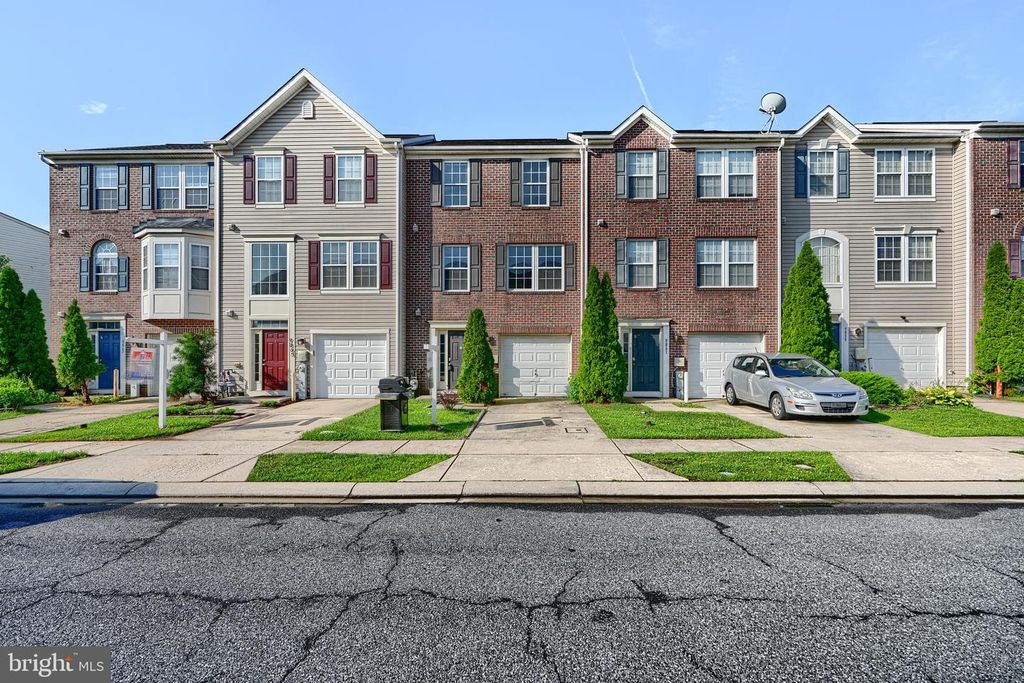 9863 DECATUR RD, Middle River, MD 21220