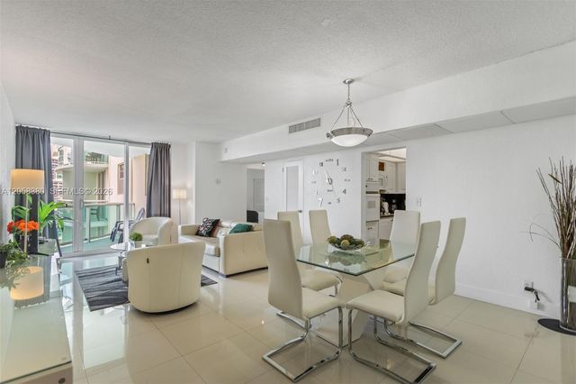 3801 S Ocean Dr 11S, Hollywood, FL 33019