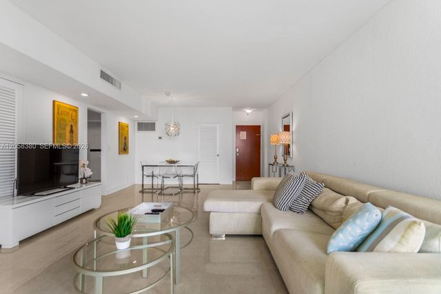 3801 S Ocean Dr 11S, Hollywood, FL 33019