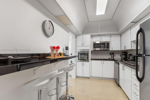 3801 S Ocean Dr 11S, Hollywood, FL 33019