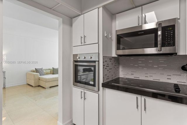 3801 S Ocean Dr 11S, Hollywood, FL 33019