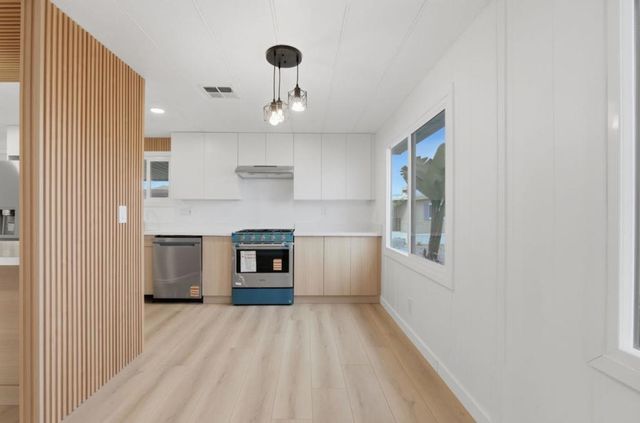 200 Burnett Avenue, Morgan Hill, CA 95037