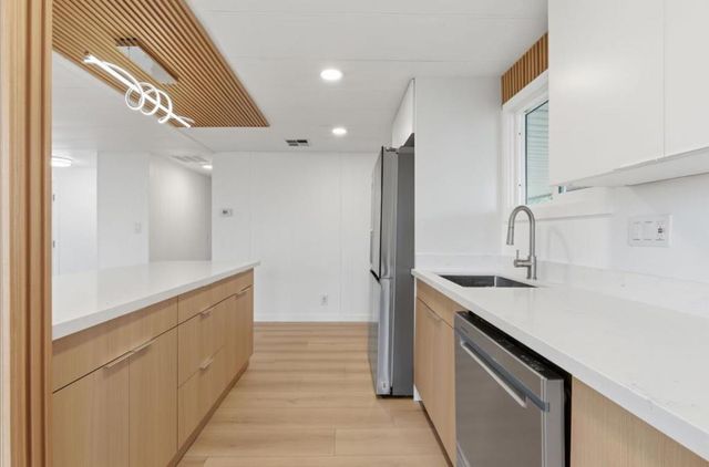 200 Burnett Avenue, Morgan Hill, CA 95037