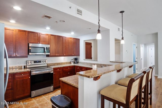 945 REGISTRY Boulevard 210, St. Augustine, FL 32092