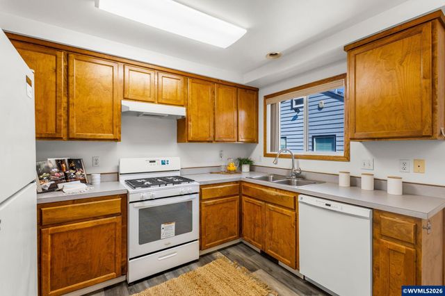 1485 Lawnridge St SW, Albany, OR 97321