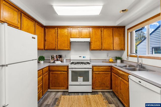 1485 Lawnridge St SW, Albany, OR 97321