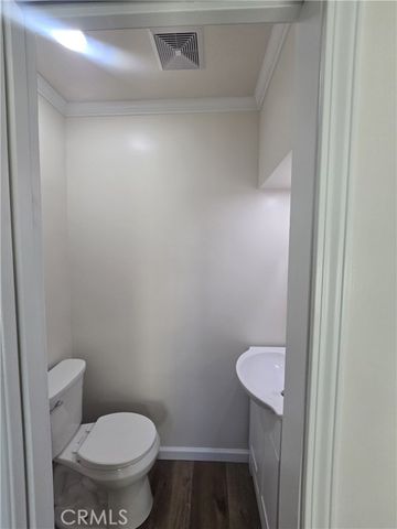 7918 Sierra Avenue, Fontana, CA 92336