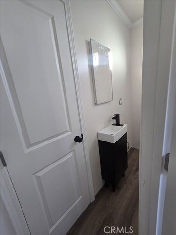 7918 Sierra Avenue, Fontana, CA 92336