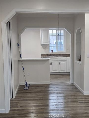 7918 Sierra Avenue, Fontana, CA 92336