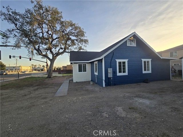 7918 Sierra Avenue, Fontana, CA 92336