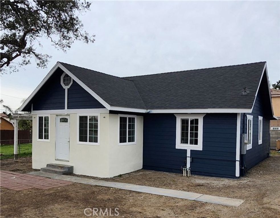 7918 Sierra Avenue, Fontana, CA 92336